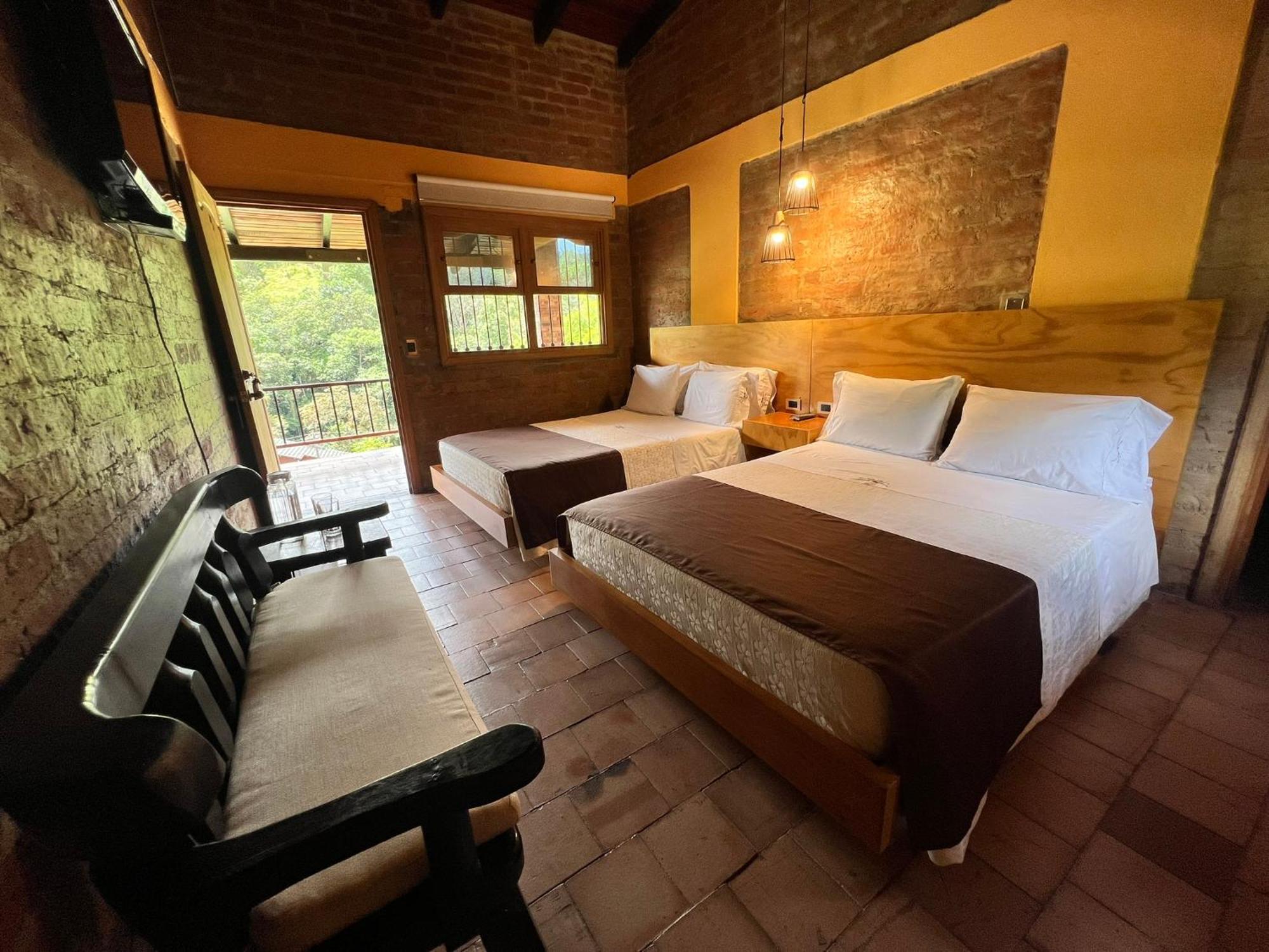 Rancho San Antonio Hotel ซาเลนโต ภายนอก รูปภาพ